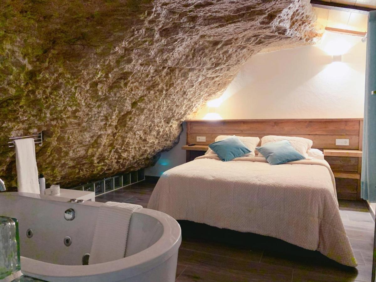 Apartamentos3Cuevas Setenil De Las Bodegas Exterior photo